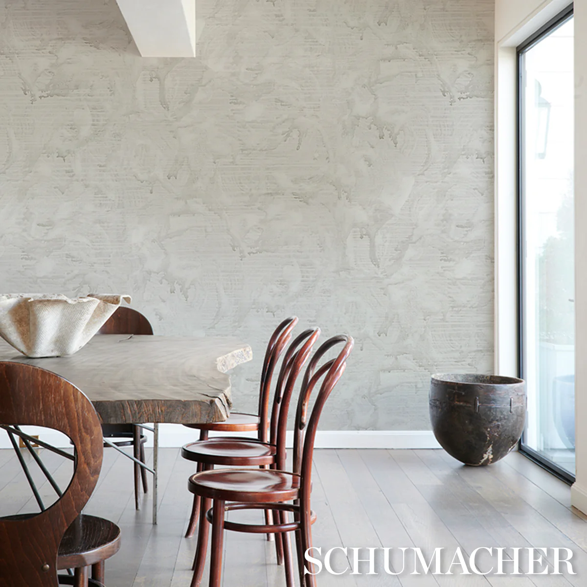 5017152 | Valiant, Dove - Schumacher Wallpaper - Image 5