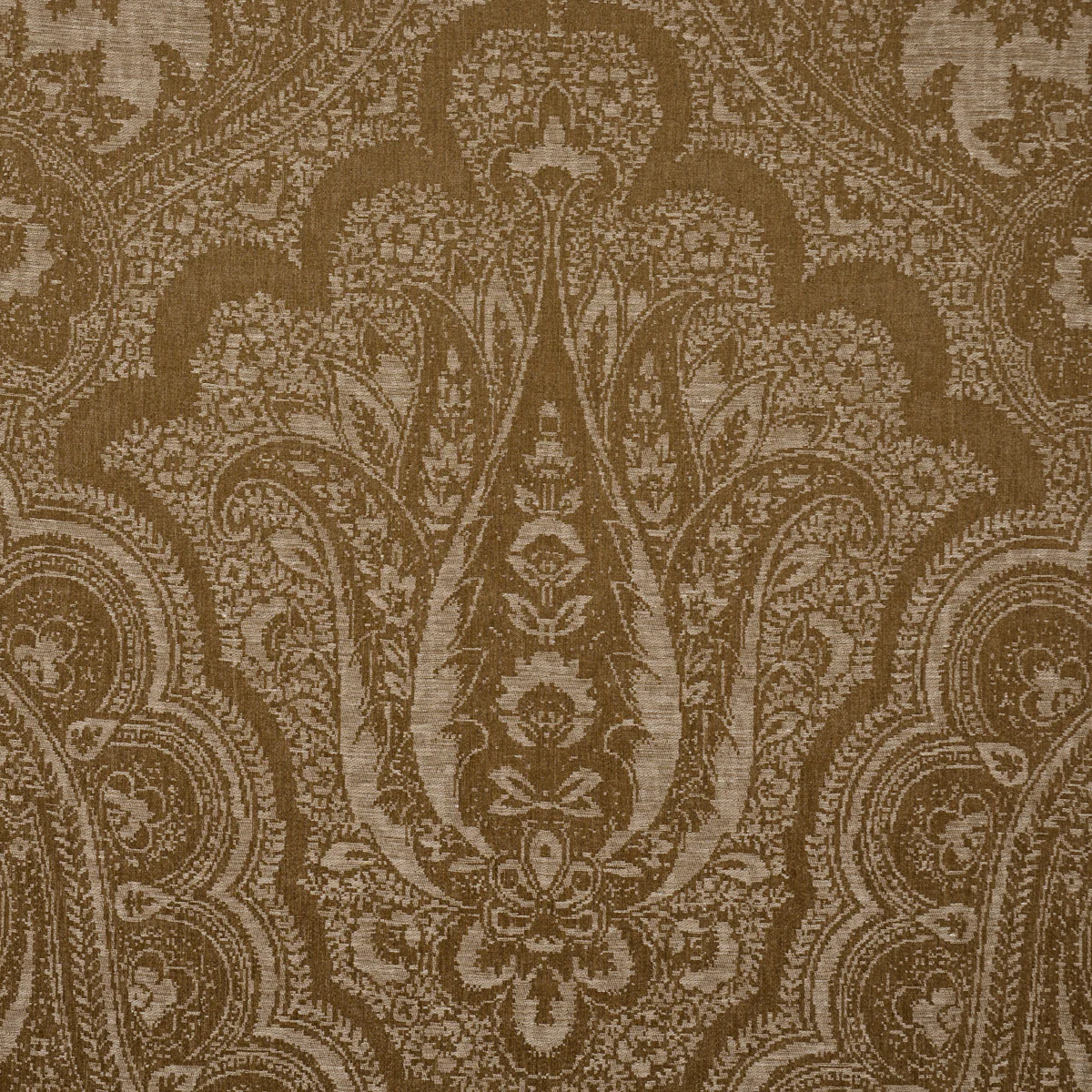 Sample - 86121 | Amara Paisley, Oro - Schumacher Fabric
