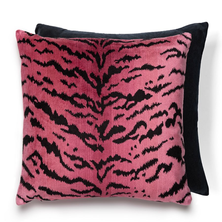 SCATIGRPILL0003 | Tigre/Velvet, Reds & Black / Black - Scalamandre Pillows