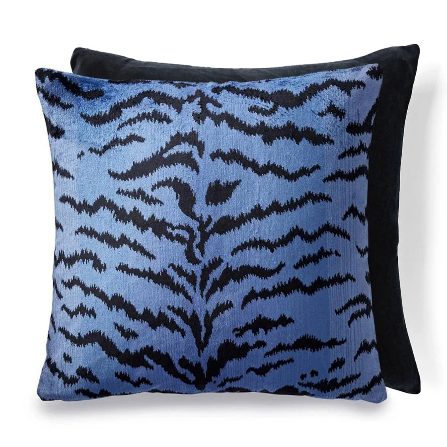 SCATIGRPILL0004 | Tigre/Velvet, Blues & Black / Black - Scalamandre Pillows