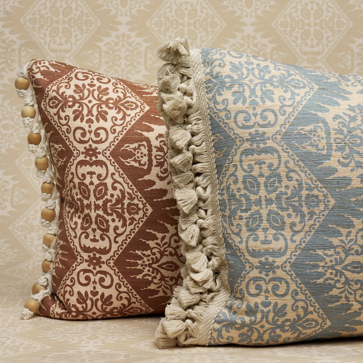 So18270019 | Berkeley Silk Pillow, Chestnut - Schumacher Pillows - Image 3
