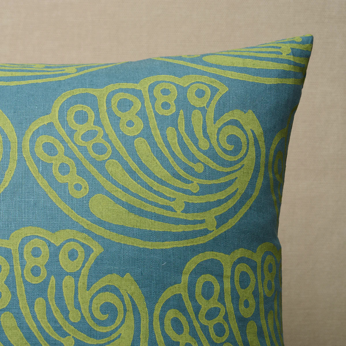 So18275105 | Ramsgate Hand Block Pillow, Seaweed - Schumacher Pillows - Image 2