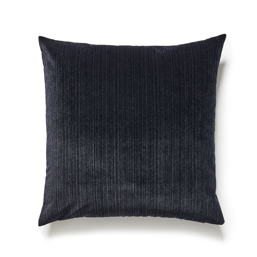 VWSTRIEPILL0003 | Strie Velvet, Noir - Scalamandre Pillows